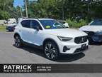 2025 Volvo XC40 Plus Dark Theme