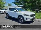 2025 Volvo XC40 Plus Bright Theme
