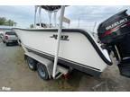 2004 Mako 212