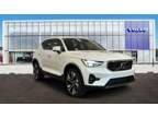 2025 Volvo XC40 Ultra Bright Theme