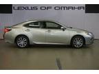 2016 Lexus ES 300h