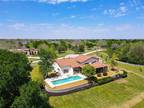 5403 E River Drive Richmond Texas 77406