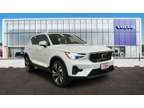 2025 Volvo XC40 Plus Bright Theme