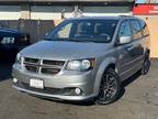 2017 Dodge Grand-Caravan-Passen R T Minivan 4D Gray,