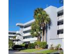 120 Royal Pk Dr #3B, Oakland Park, FL 33309