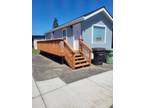 TINY house 1 bed/1 bath w/large deck