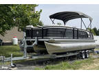 2017 Godfrey Aquapatio 255