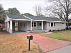 5447 Pinecrest St, Hope Mills, Nc 28348
