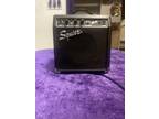 Fender Squier SP-10 Electric Guitar Amp 22W PR367 120V 60Hz Portable AO4058998