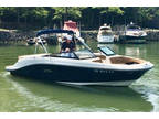 2018 Sea Ray 230 SPX