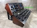 Basic Stand for Behringer Model D / PRO 1 / Neutron / K2 / WASP / CAT --- BLACK