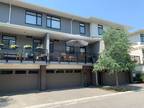 Luxury Townhome on quiet end of Cameron Mews!