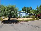 2001 Fleetwood Heather Manor Sp. #12 - PRICE REDUCED!