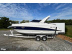 2005 Larson 274 Cabrio Mid Cabin