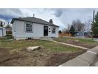 Newly Remodeled 2 Bedroom Unit With Garage