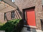 1402 Mountainview Dr, Chesterbrook, PA 19087