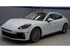 2024 Porsche Panamera 4