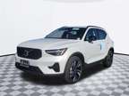 2024 Volvo XC40 B5 Plus Dark Theme