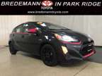 2016 Toyota Prius c Persona Series FWD