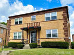 2640 Kenilworth Ave 3|Nicely updated 1bd 1ba Heat paid - garage parking! - N...