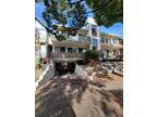 Freshly Painted, Lots of Natural Light PENT HOUSE Ideal for a Group of Roomm...