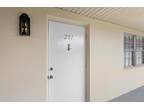 14 Vista Palm Ln #207, Vero Beach, FL 32962
