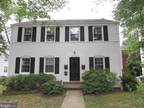 1200 N Kennebec St #B, Arlington, VA 22205