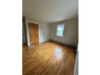 White Plains Rd, Eastchester, Home For Rent