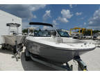 2022 Sea Ray SPX 210 Outboard