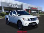 2020 Nissan frontier White