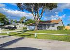 147 Granada St, Royal Palm Beach, FL 33411