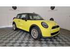 2025 MINI Cooper S Iconic