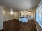 Studio West Apartments - Upstairs Studio