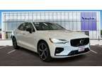 2024 Volvo S60 Plus Dark Theme