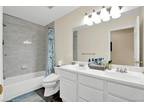 Rochester Rd, Royal Oak, Condo For Rent