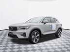 2025 Volvo XC40 B5 Core