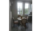 N Pavilion Ave, Riverside, Flat For Rent