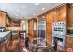 Lindenhurst Ave, Los Angeles, Home For Rent