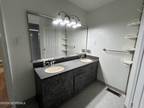 Orange Dr, Marlboro, Condo For Rent