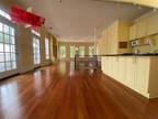 E Jefferson St, Madison, Condo For Rent