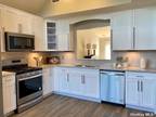 Pineview Ln Unit,coram, Flat For Rent