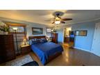 Huge, funished bedroom for rent in Mililani. Utilities included.