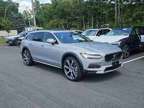 2025 Volvo V90 Cross Country B6