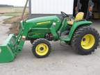 2016 John Deere 3032E Tractor