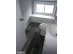 Goldengate Rd, Levittown, Home For Rent