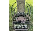 Lone wolf Sit &Climb Flip Up Seat Climbing Tree stand