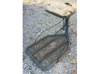 Hunting Tree Stand 1 man steel 18'' wide deer hang on seat LOCAL PICKUP ONLY