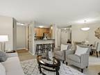 1Bd 1Ba Available Now $1355/Mo