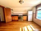 Arlington 1BA, East : Top Floor one bed with expansive views