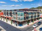 Fantastic 2Bed 2Bath Available Today